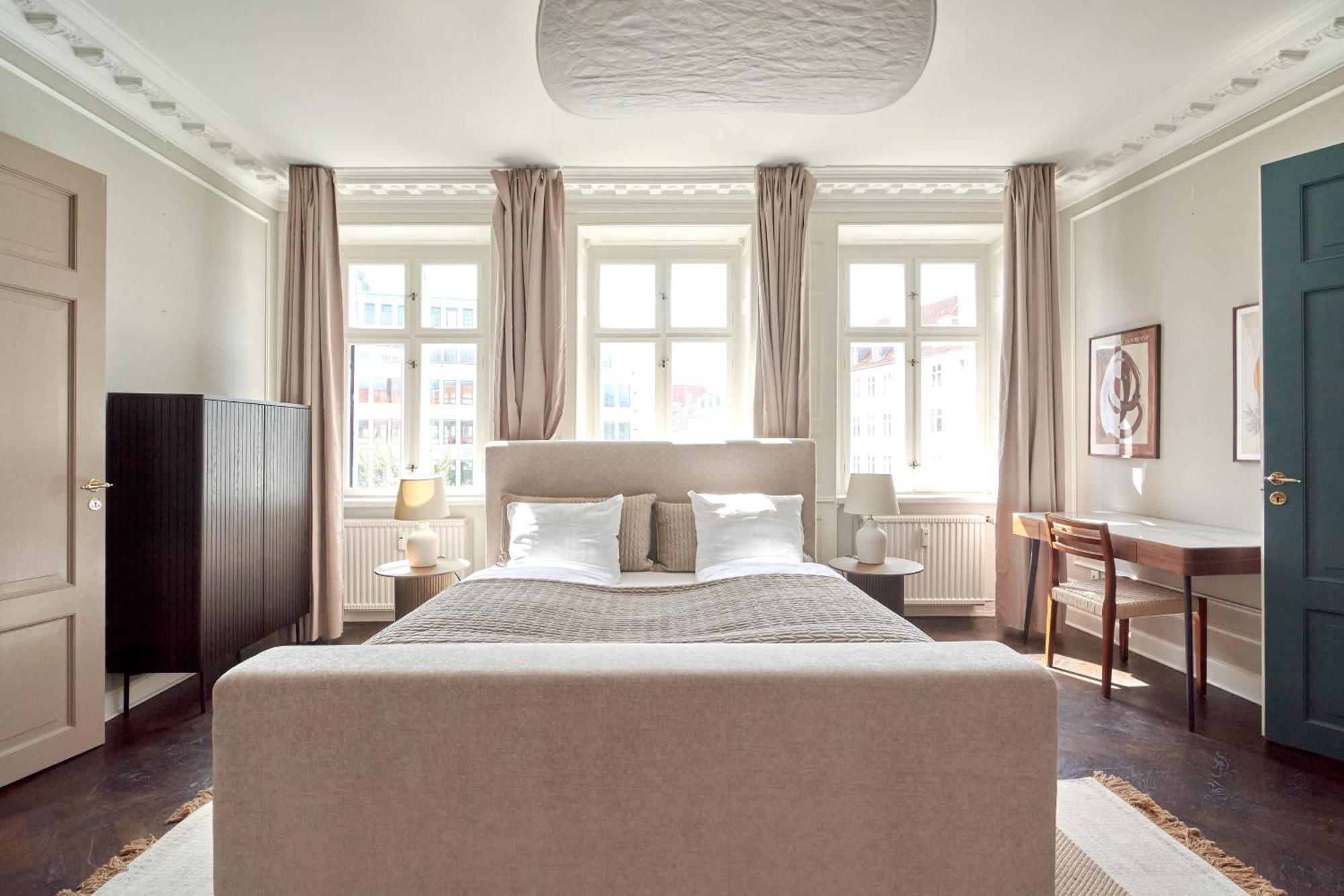 Large 4 Bedroom With Balcony & Bathtub In Cph City 코펜하겐 외부 사진